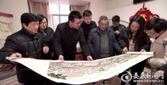 澳门星际网址娄底八旬老人手绘百米城市画卷 献礼新中国成立